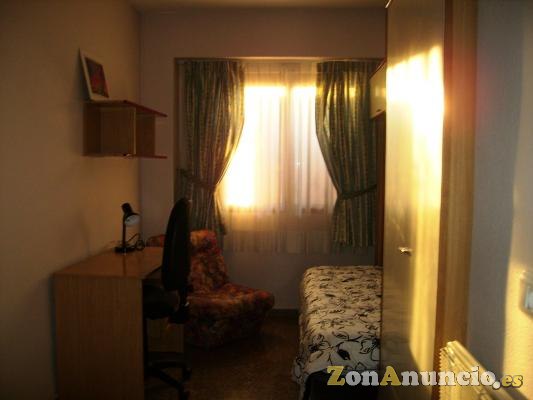 SE ALQUILA HABITACION PARA ESTUDIANTES